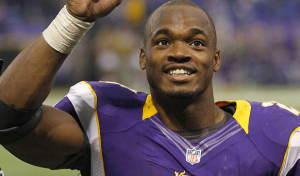 Adrian_Peterson_waving